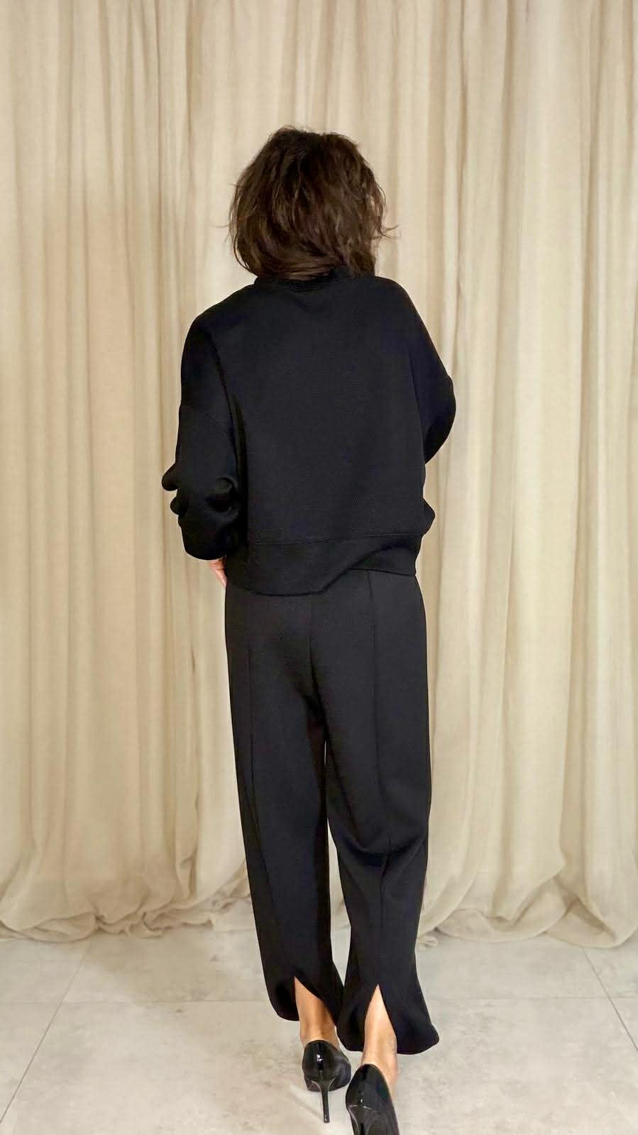 Bastet Mikina Chrystal black