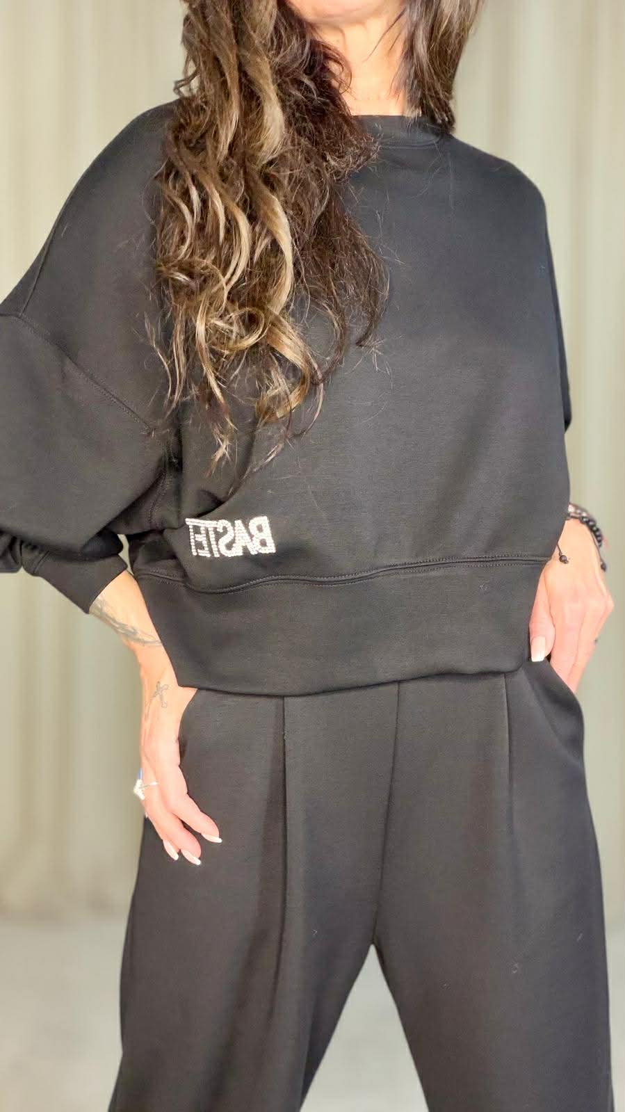 Bastet Mikina Chrystal black