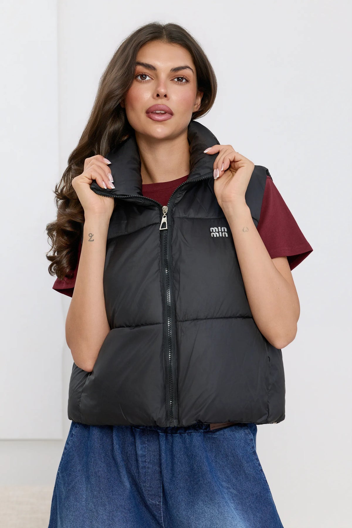 Vesta Miu black